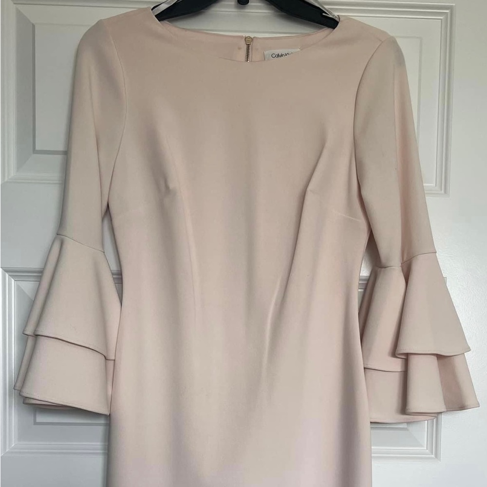 Calvin Klein off white/light peachy dress